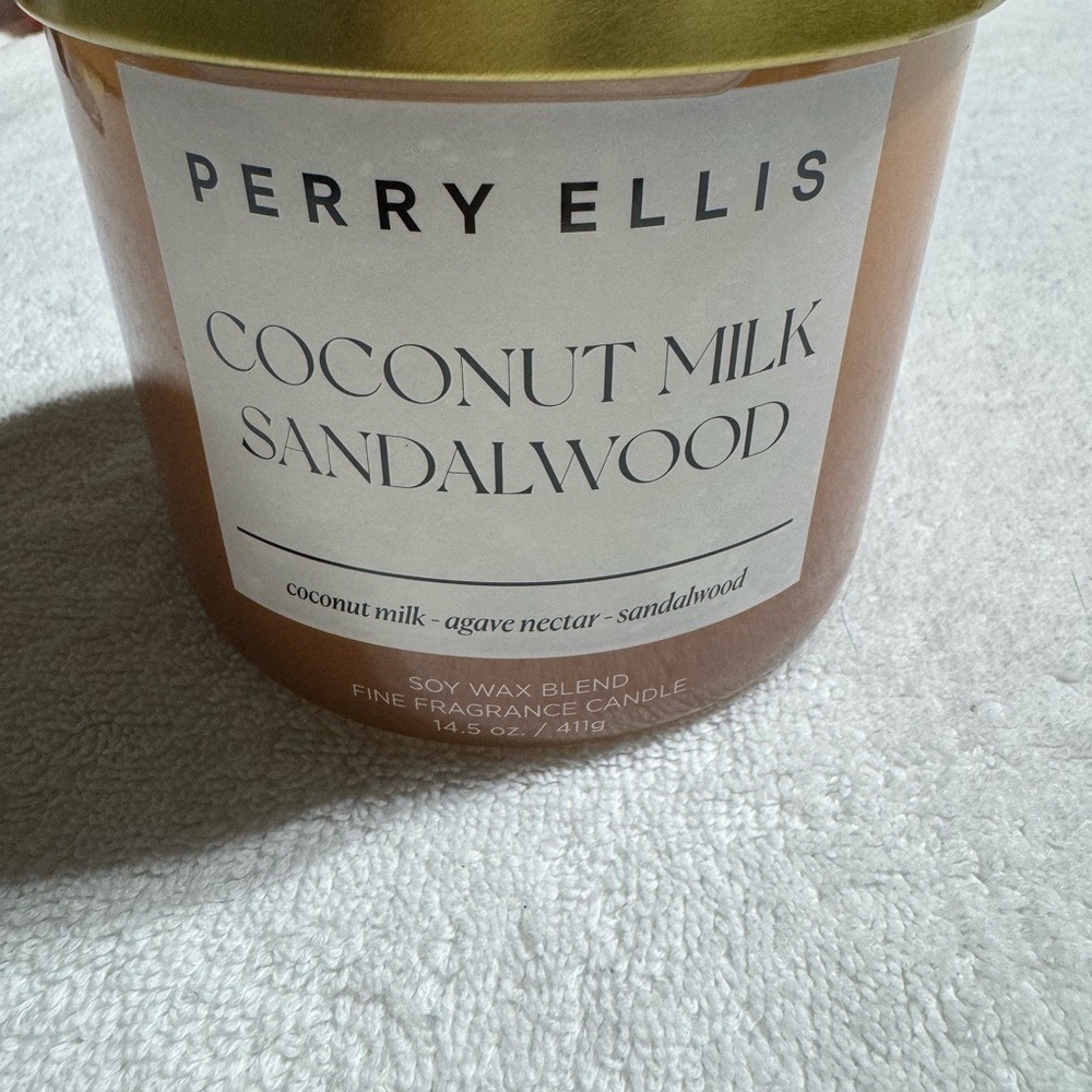 Perry Ellis coconut milk sandalwood candle